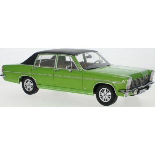 MCG18337 - 1/18 OPEL DIPLOMAT B METALLIC GREEN/MATTE BLACK 1972