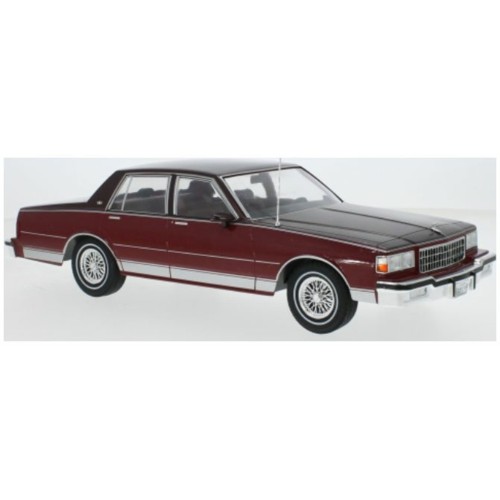 MCG18361 - 1/18 CHEVROLET CAPRICE METALLIC RED/METALLIC DARK RED 1987