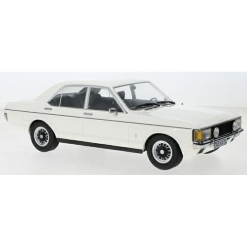 MCG18395 - 1/18 FORD GRANADA MK I WHITE/MATT BLACK 1975 (LHD)