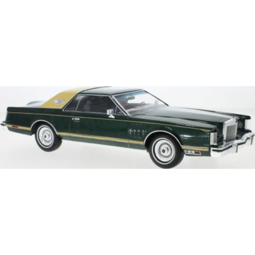 MCG18403 - 1/18 LINCOLN CONTINENTAL MARK V DARK GREEN 1978