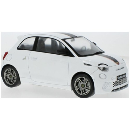 MCG18497 - 1/18 FIAT 500E ABARTH WHITE 2024