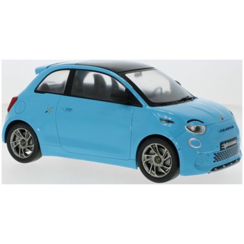 MCG18499 - 1/18 FIAT 500E ABARTH BLUE 2024