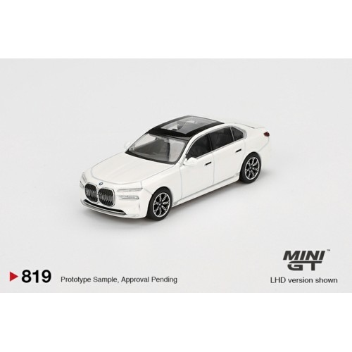 MGT00819-BL - 1/64 BMW I7 XDRIVE 60 MINERAL WHITE (LHD) BLISTER PACKAGING