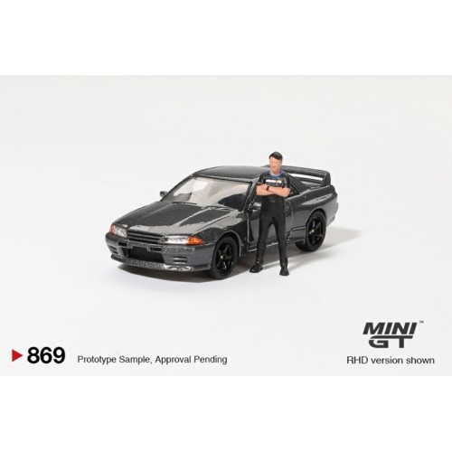 MGT00869-R - 1/64 NISSAN SKYLINE GT-R (R32) NISMO GUNMETAL WITH MATSUDA FIGURE (RHD) TSUGIO MATSUDA COLLECTION