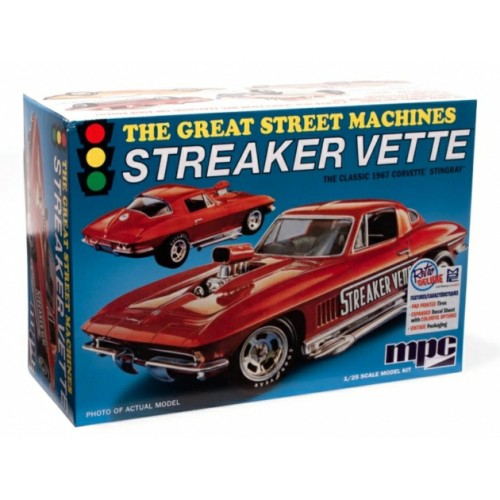 MPC973 - 1/25 1967 CHEVY CORVETTE STINGRAY STREAKER VETTE (PLASTIC KIT)