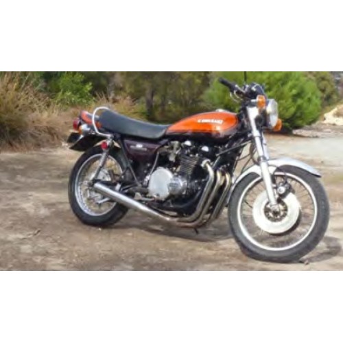 NV182031 - 1/18 KAWASAKI Z900 1973 BROWN AND ORANGE