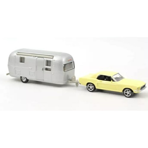 NV270581 - 1/43 FORD MUSTANG 1968 LIGHT YELLOW AND CARAVAN