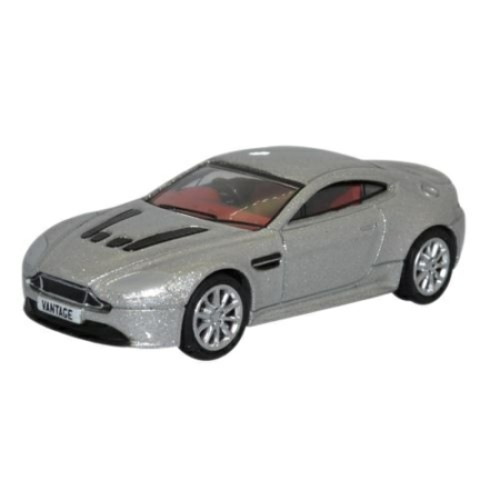 OX76AMVT002 - 1/76 ASTON MARTIN V12 VANTAGE S LIGHTNING SILVER