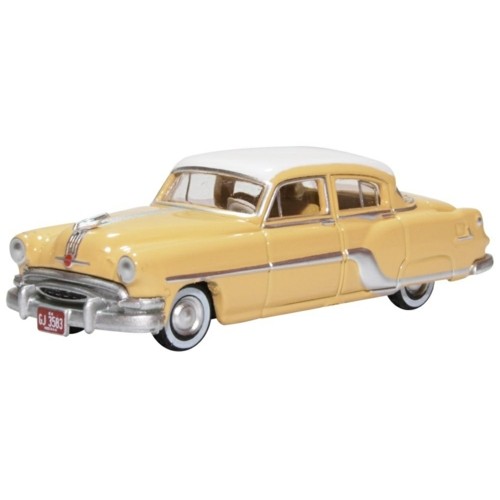 OX87PC54002 - 1/87 PONTIAC CHIEFTAIN 4 DOOR 1954 WINTER WHITE/MAIZE YELLOW