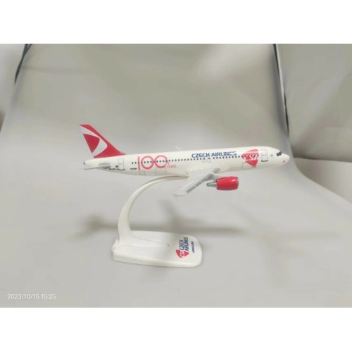 PPCCSAA320 - 1/200 CZECH AIRLINES A320