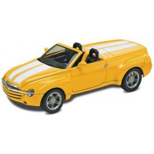 RVM4052 - 1/25 CHEVY SSR (PLASTIC KIT)