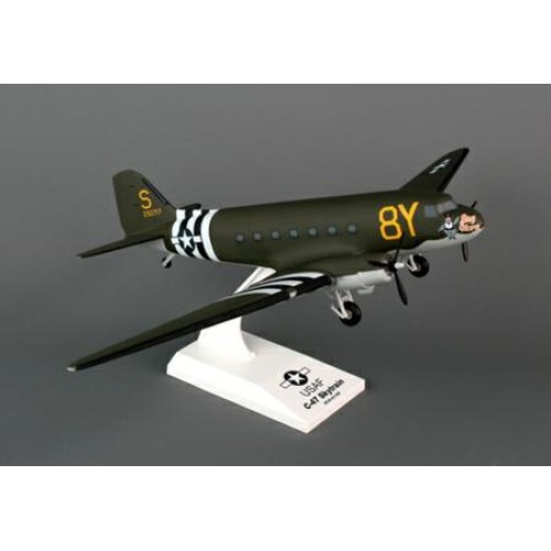 SKR690 - 1/80 C-47 USAF SKYTRAIN STOY HORA (PLASTIC MODEL)