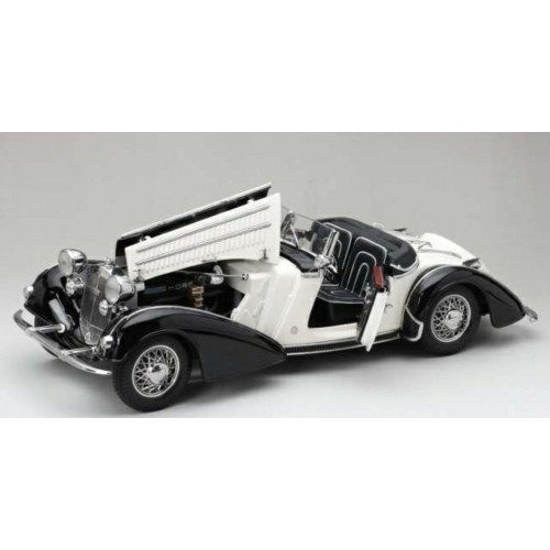 SUNH2405 - 1/18 HORCH 855 ROADSTER BLACK/WHITE 1939