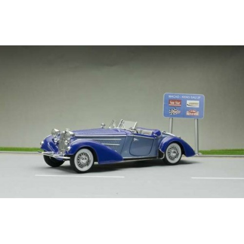 SUNH2408 - 1/18 HORCH 855 ROADSTER LIGHT BLUE/DARK BLUE 1939