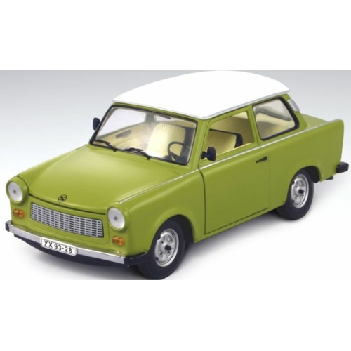 SUNH4289 - 1/18 TRABANT 601 GREEN