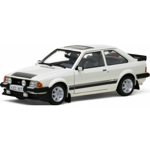 SUNH4997R - 1/18 FORD ESCORT RS1600I 1984 DIAMOND WHITE (RHD)