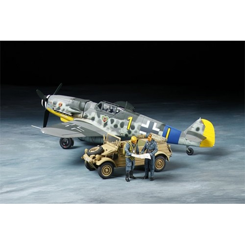 TAM25204 - 1/48 BF109 G-6 AND KUBELWAGEN 82 (PLASTIC KIT)