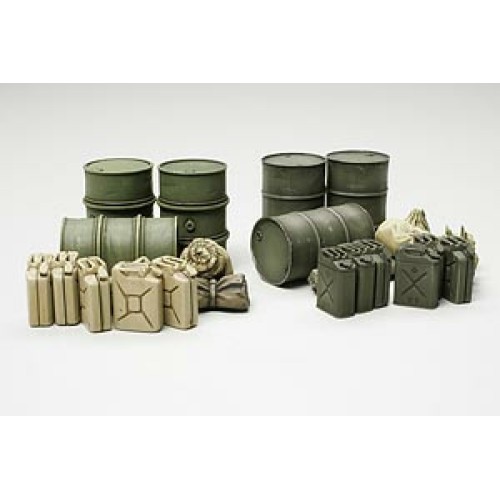 TAM32510 - 1/48 JERRY CAN SET (PLASTIC KIT)