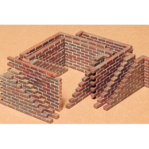 TAM35028 - 1/35 BRICK WALLS