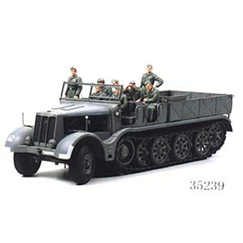 TAM35239 - 1/35 GERMAN 18 TON HALF-TRACK FAMO