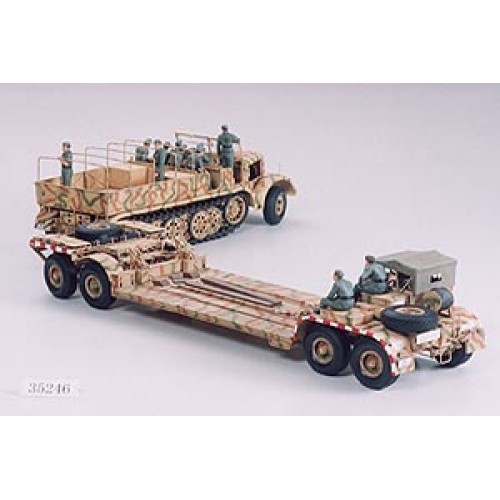 TAM35246 - 1/35 FAMO AND TANK TRANSPORTER