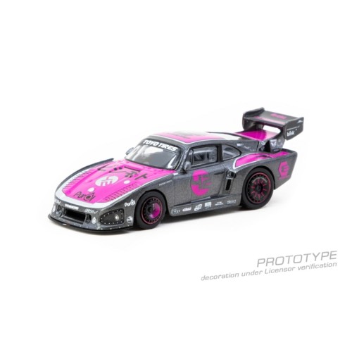 TCT64079K3V - 1/64 BISMOTO PORSCHE 945 K3V - GREY AND PINK - MODEL CAR  AND TRADING CARDS COMBO SET