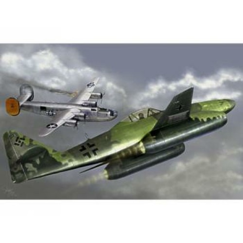 TM01319 - 1/144 MESSERSCHMITT ME 262A-1A WITH KETTENKRAD (PLASTIC KIT)